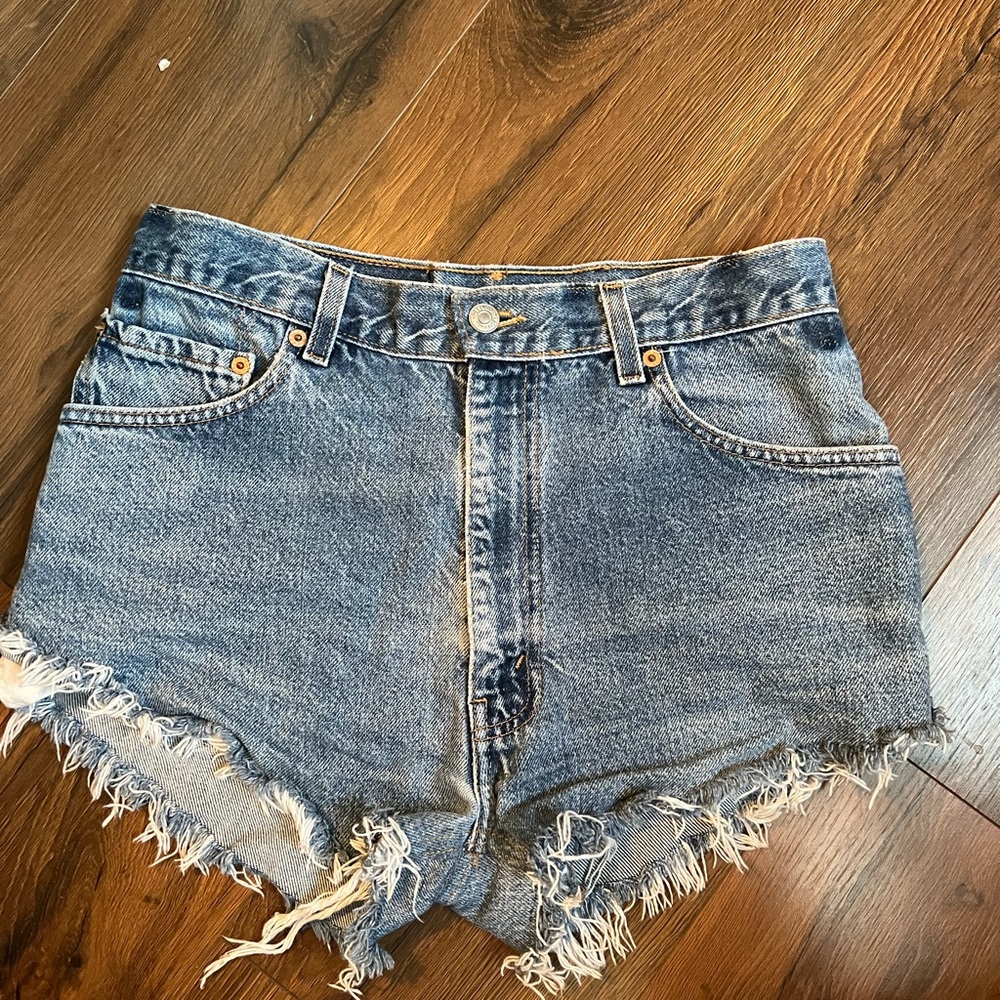Levi’s jean shorts size 27